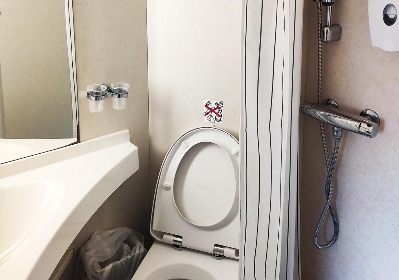 Viking Line Ferry Viking Xprs - One-Way Journey From Helsinki To Tallinn Room photo
